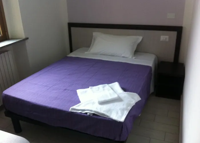 Poma 3* Mediolan