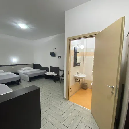 Poma 3* Milán