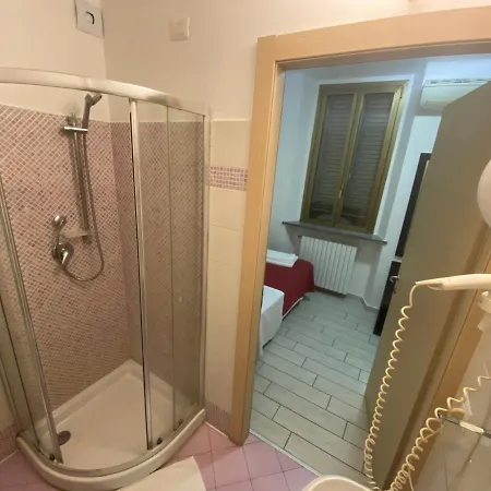 Отель Poma 3*